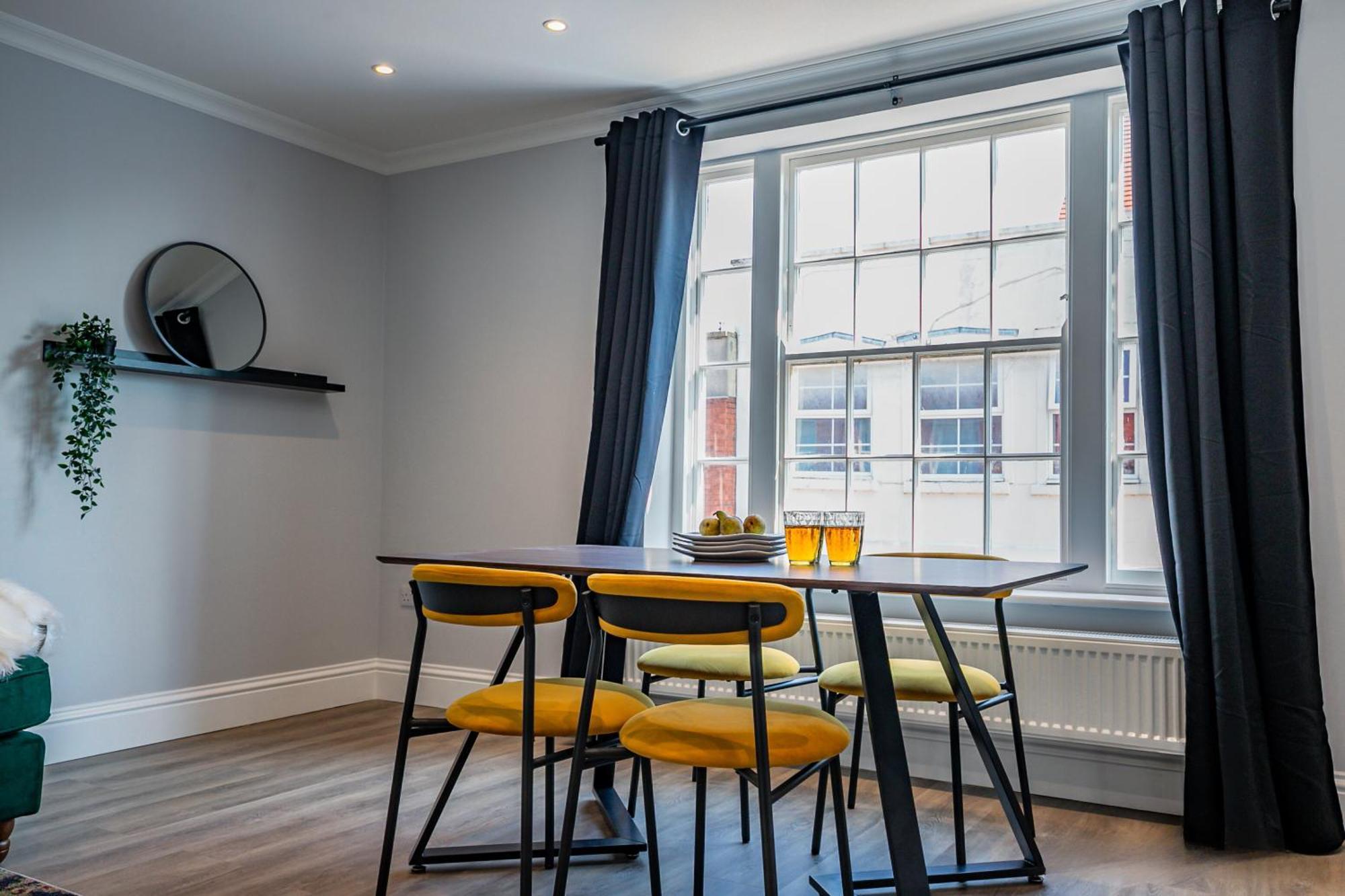 Host & Stay - Bridge Street Apartments 이브샘 외부 사진